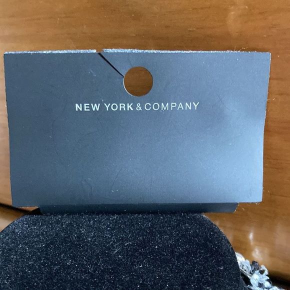 NWT New York & Company Layered Chain-Link Fringe Statement Necklace Silver - Picture 4 of 9